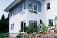 weiße-holzfenster-fuer-wohnhaus-in-neuss