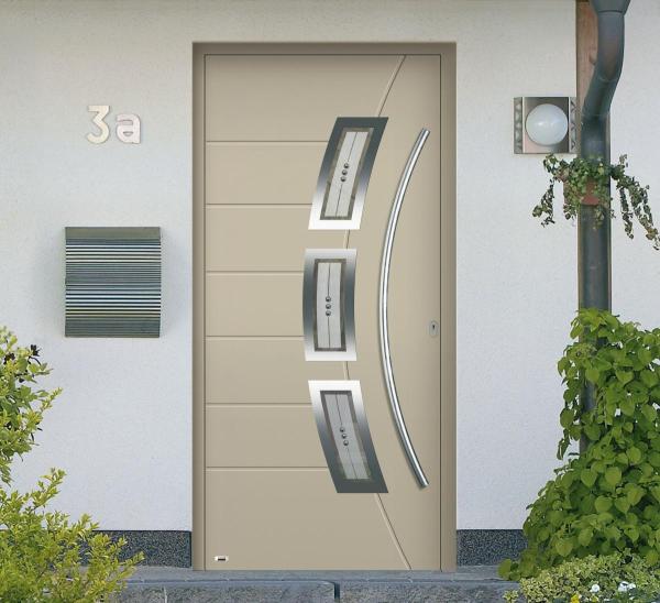 Beige Haustür mit drei Milchglas-Einsätzen in Neuss